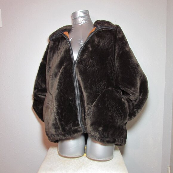 Vintage Bear Ridge Faux Fur Bomber Jacket with Leaf Embossing Size Small - Picture 2 of 8